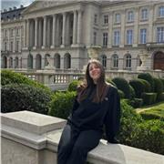 Estudio Historia, Historia del Arte y Lengua y Literatura españolas. Saque matrícula de honor en bachillerato.